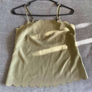 Olive green scalloped Banana Republic tank. Size XXS P.